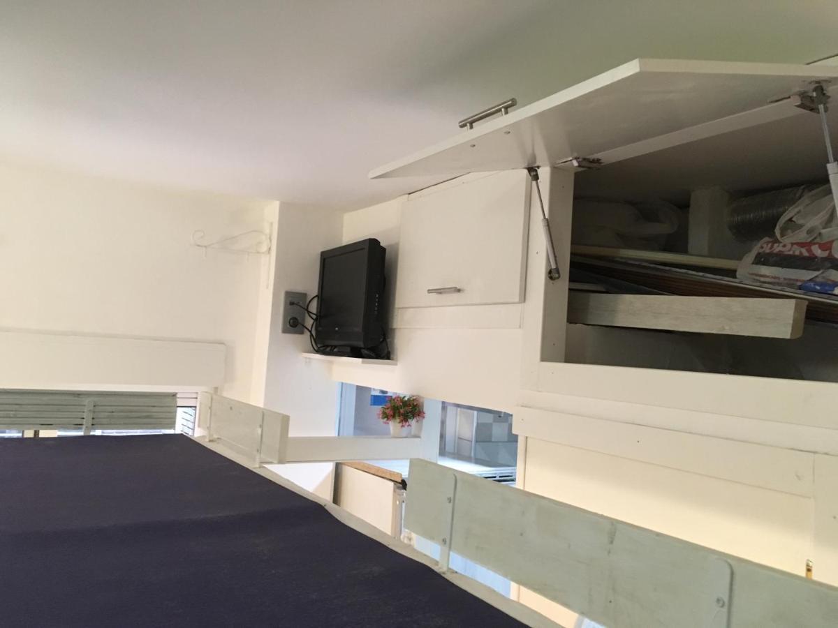 Acogedor Estudio Camarote En El Centro De Madrid Apartment Bagian luar foto