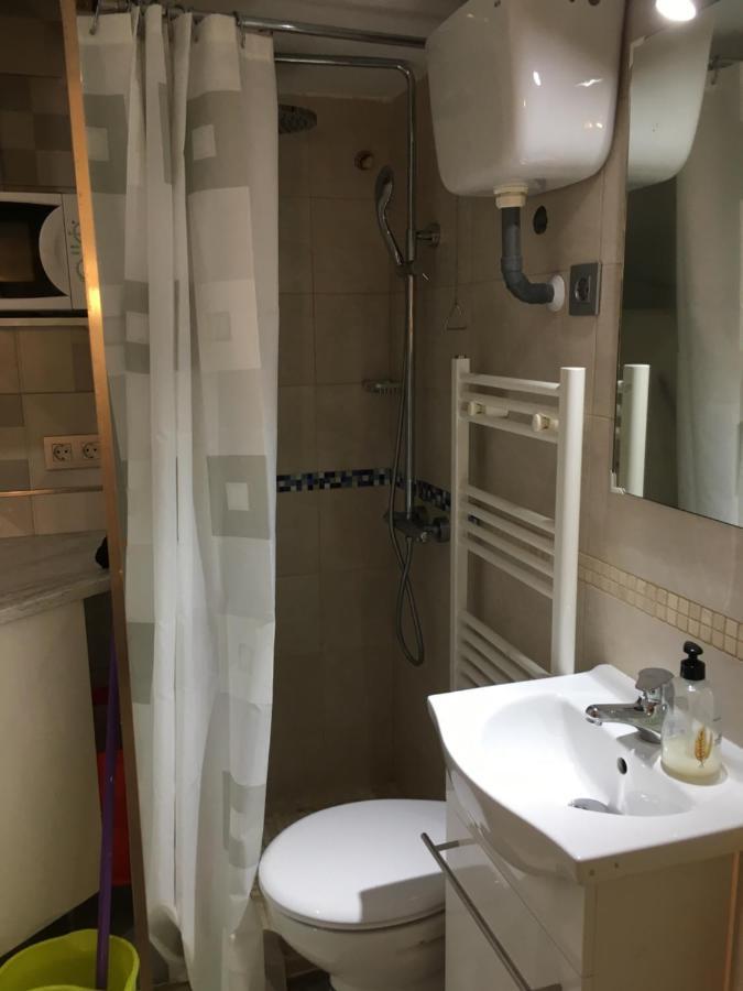 Acogedor Estudio Camarote En El Centro De Madrid Apartment Bagian luar foto